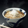 そばのだしに合う比率で昆布と削り節を配合しています
