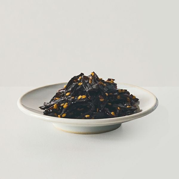 おにぎり塩昆布ごま入り